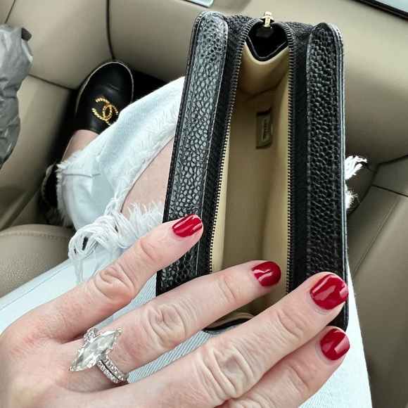 Chanel Caviar Timeless CC Cosmetic Pouch - Picture 3 of 5